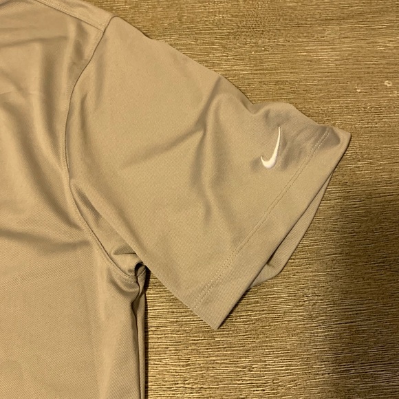Nike Golf Polo - Picture 2 of 4
